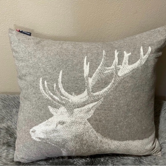 NEW David Fussenegger Elegant Gray and White Deer Throw Pillow